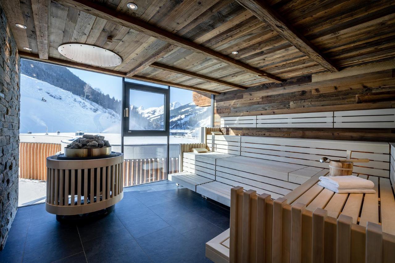 Hotel Das Zwoelferhaus Saalbach-Hinterglemm Dış mekan fotoğraf